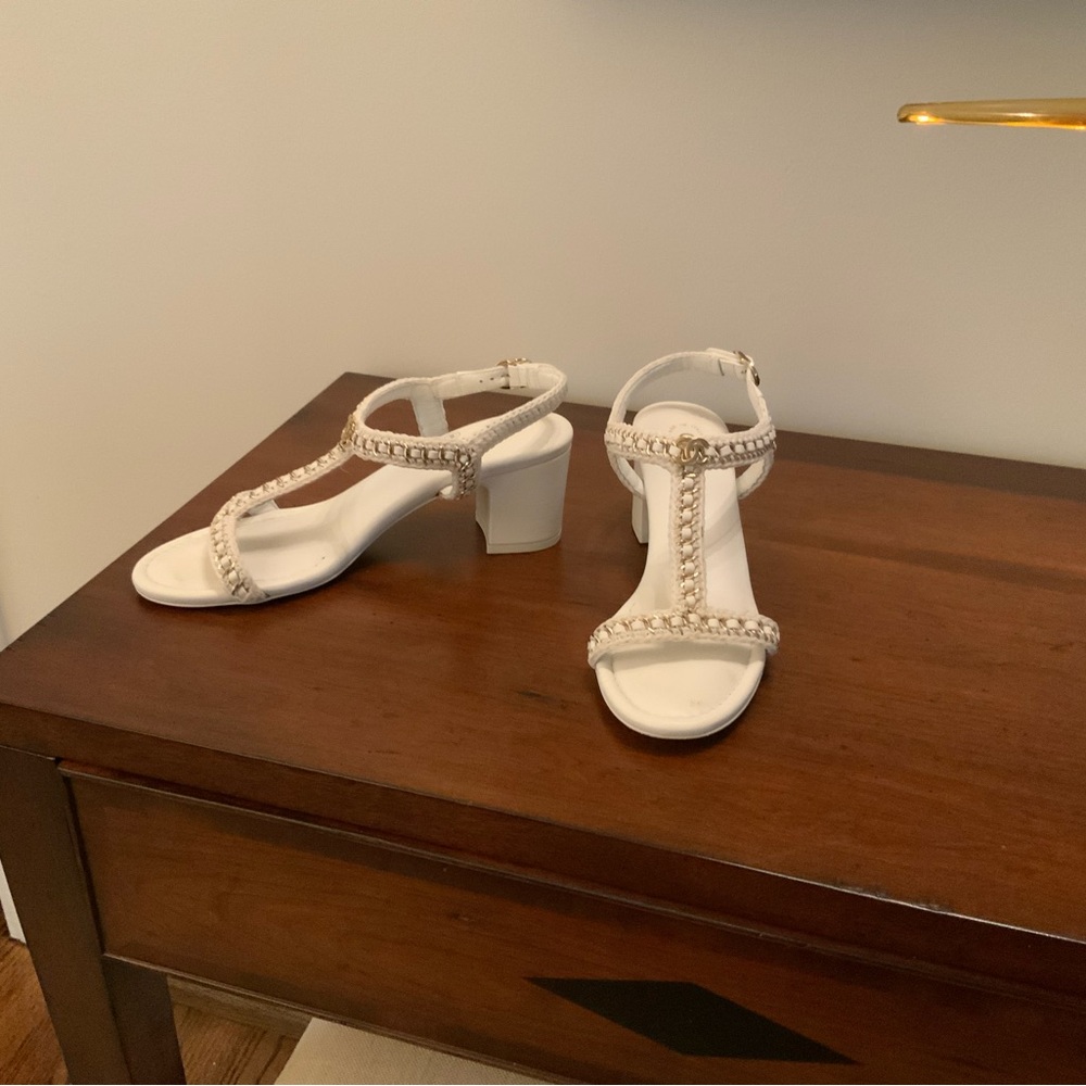 CHANEL White Heeled Sandals